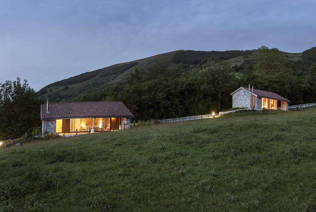 Cabanas Deluxe Basajaun Basoa By Irrisarri Land Igantzi Kültér fotó