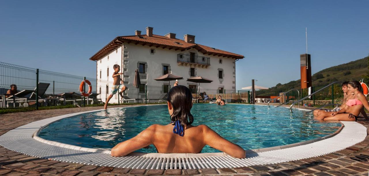 Cabanas Deluxe Basajaun Basoa By Irrisarri Land Igantzi Kültér fotó